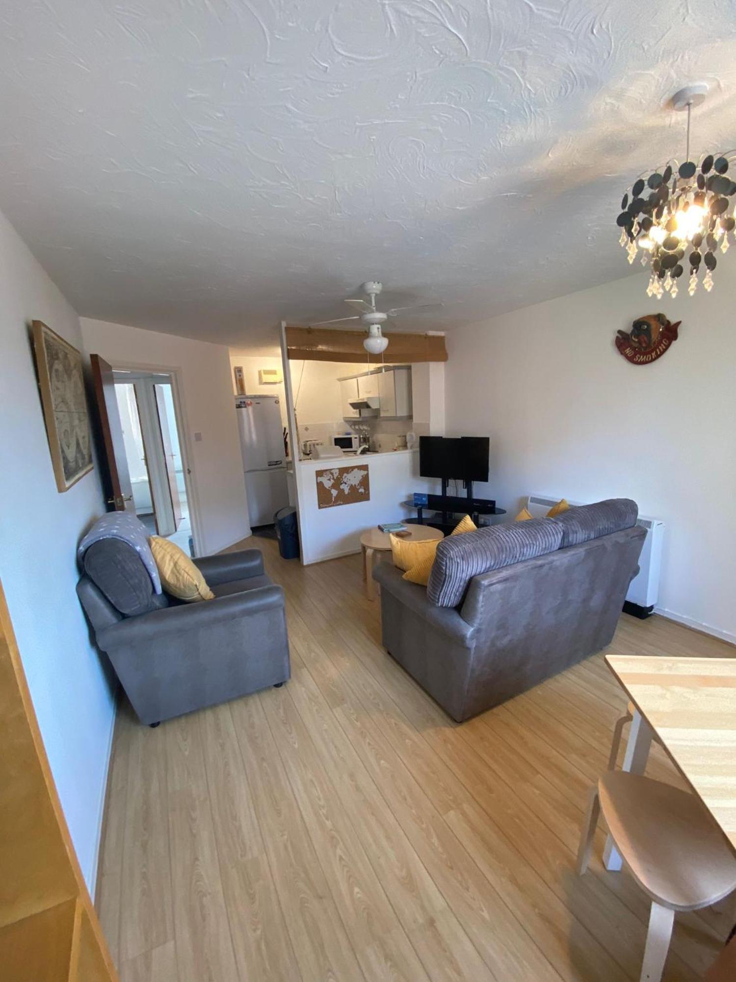 Cardiff Bay Apartment エクステリア 写真
